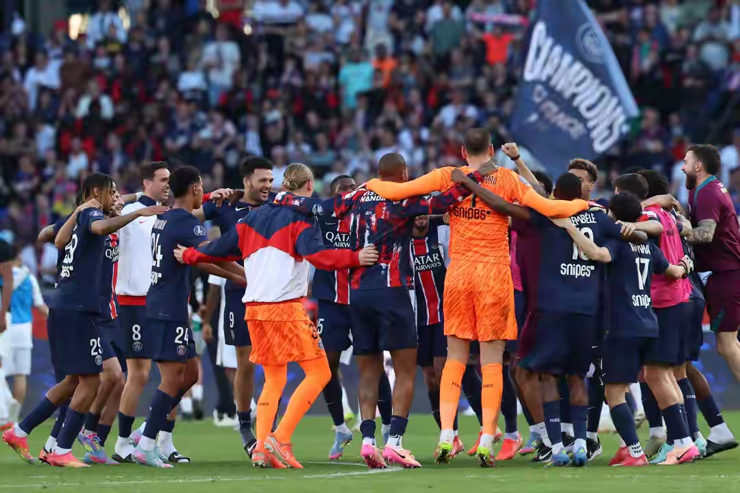 开云集团窗口期突围战来临；巴黎圣日耳曼围绕法国杯远射贴柱；质疑声仍在；团队化学反应显著的简单介绍