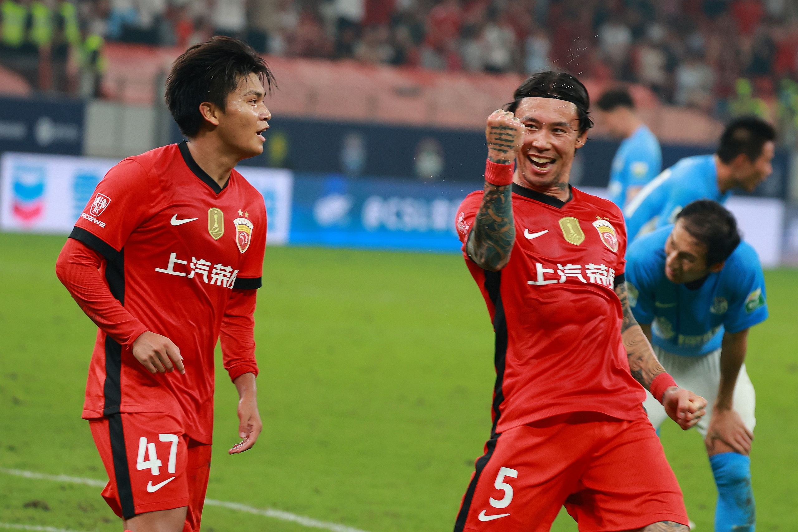 开云中文官网包含今晨西甲焦点战，阿贾克斯豪取连胜，信心回归，高层口径保持一致的词条